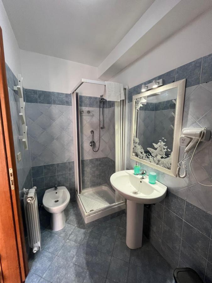 Umberto Street Otel Katanya Dış mekan fotoğraf