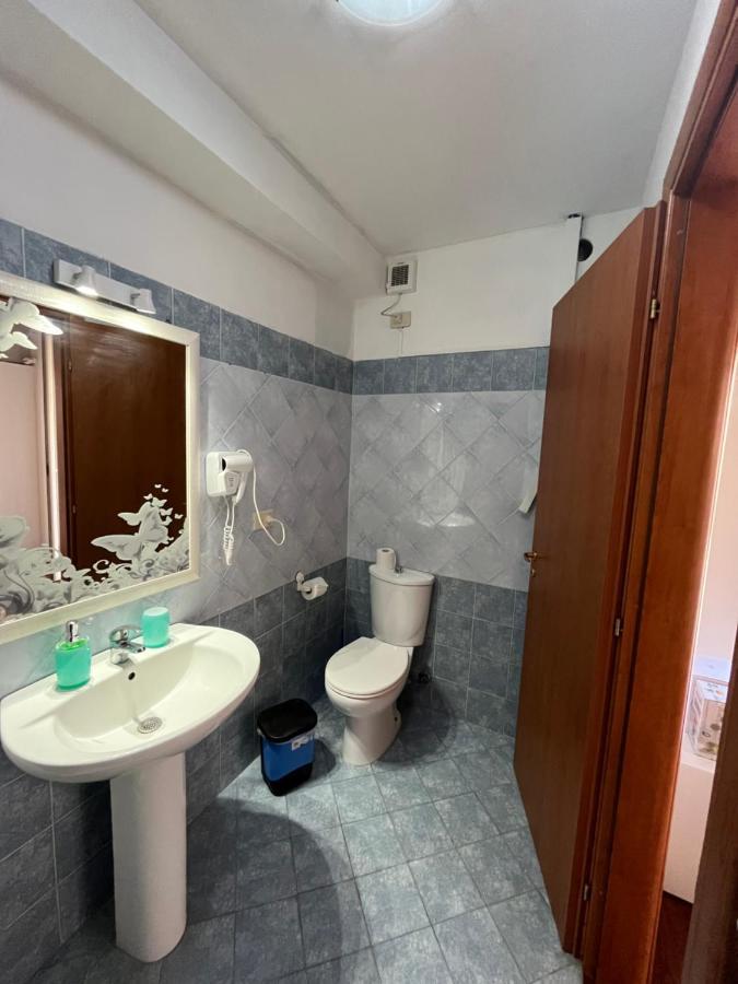 Umberto Street Otel Katanya Dış mekan fotoğraf