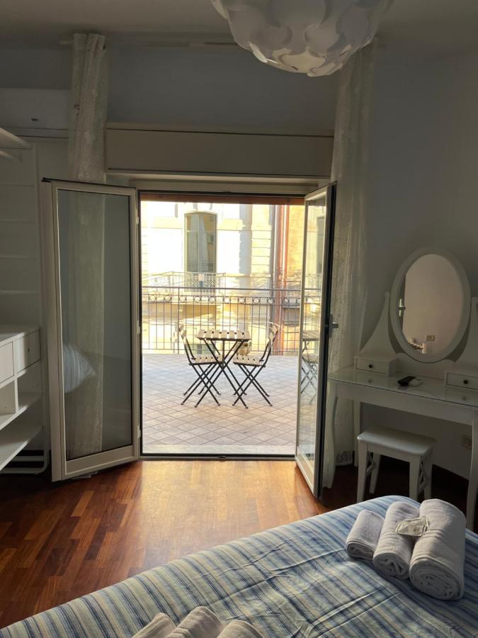 Umberto Street Otel Katanya Dış mekan fotoğraf